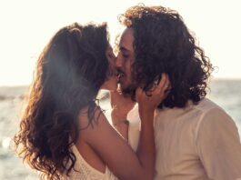 Cómo saber que alguien quiere besarte | Aumenta el romanticismo cómo saber si alguien quiere besarte