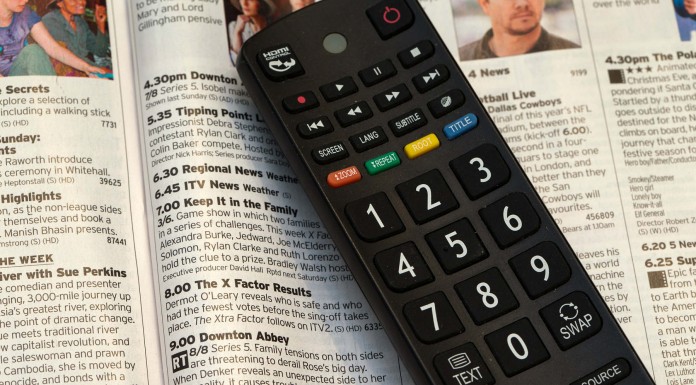 Ver mucho la televisión aumenta el riesgo de padecer cáncer de colon Ver mucho la televisión aumenta el riesgo de padecer cáncer de colon