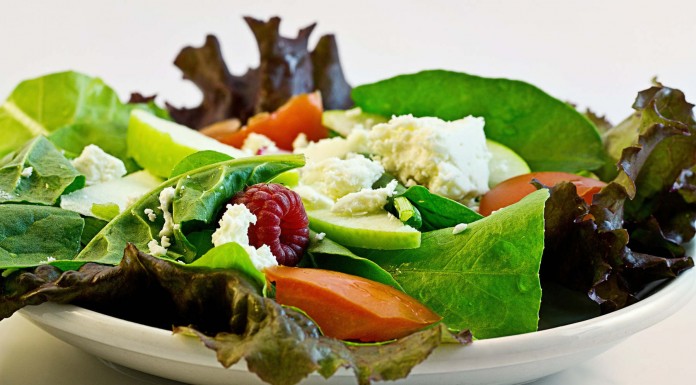 4 ensaladas saludables y divertidas para una dieta equilibrada 4 ensaladas saludables y divertidas para una dieta equilibrada