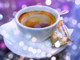 ¿Adictos a la cafeína? Descrubre los efectos de la cafeína en el cerebro ¿Adictos a la cafeína? Descrubre los efectos de la cafeína en el cerebro