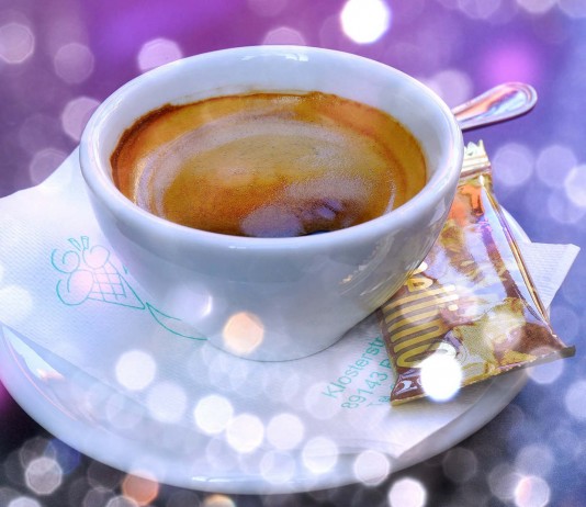 ¿Adictos a la cafeína? Descrubre los efectos de la cafeína en el cerebro ¿Adictos a la cafeína? Descrubre los efectos de la cafeína en el cerebro