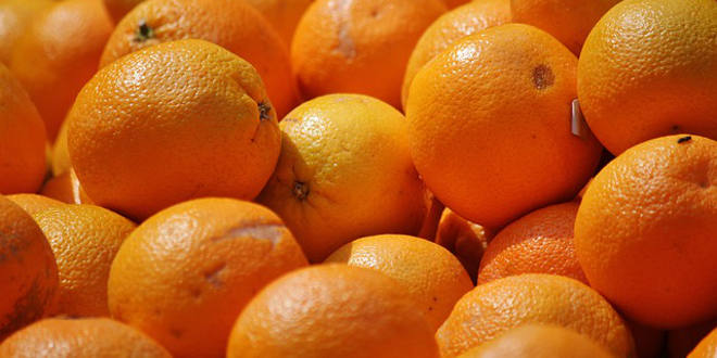 comer laranjas inteiras