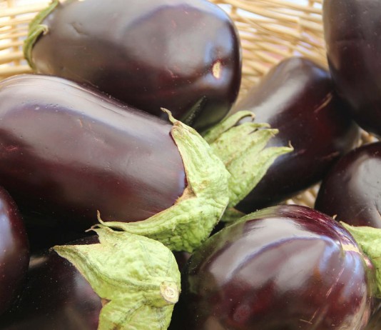 10 razones por las que comer berenjenas es muy saludable