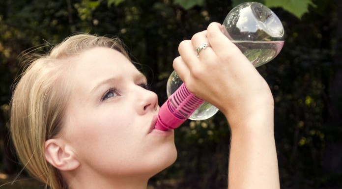 Beber sólo cuando se tiene sed podría evitar riesgos para la salud Beber sólo cuando se tiene sed podría evitar riesgos para la salud