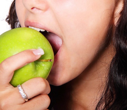 ¿Cuál es el mejor momento del día para comer fruta?