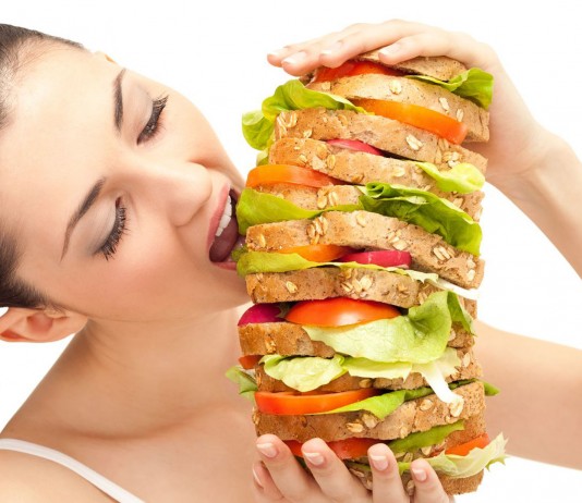 ¿Por qué comemos tanto?