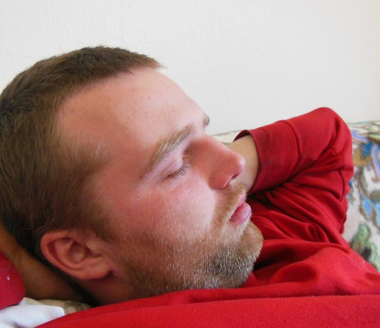 La siesta ayuda a controlar la presión arterial, según un estudio La siesta ayuda a controlar la presión arterial