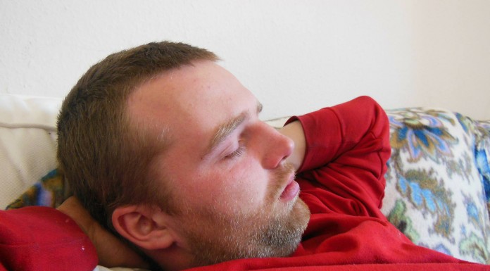 La siesta ayuda a controlar la presión arterial, según un estudio La siesta ayuda a controlar la presión arterial