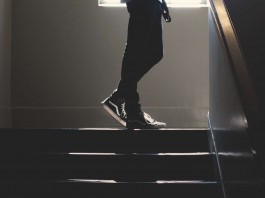 6 razones para usar las escaleras y pasar del ascensor 6 razones para usar las escaleras y pasar del ascensor