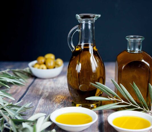 11 beneficios del aceite de oliva en la piel y cabello | ¡Aprovéchalos! beneficios del aceite de oliva en la piel