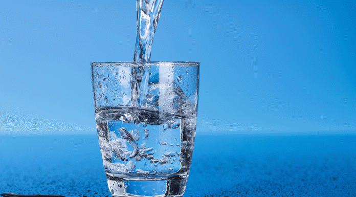 5 Beneficios de tomar agua que no te puedes perder 5 Beneficios de tomar agua que no te puedes perder