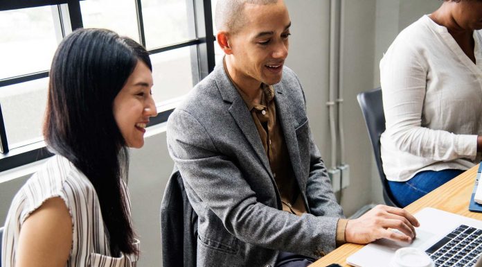 Compartir trabajo y relación de pareja. ¿Es posible? Pareja y trabajo