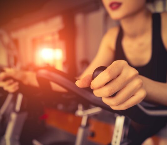 Beneficios de la Elíptica | Trabaja cada músculo de tu cuerpo Beneficios de la elíptica- Trabaja cadaa músculo de tu cuerpo