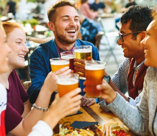 ¿Cómo hacer amigos? | 5 consejos para cultivar una amistad duradera como hacer amigos