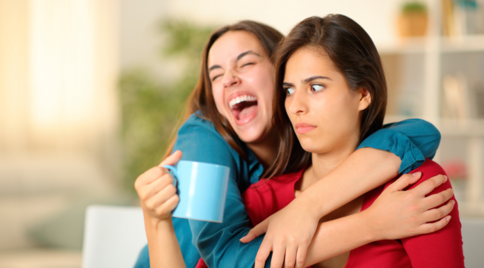 5 características de un mal amigo | Envidia y control características de un mal amigo