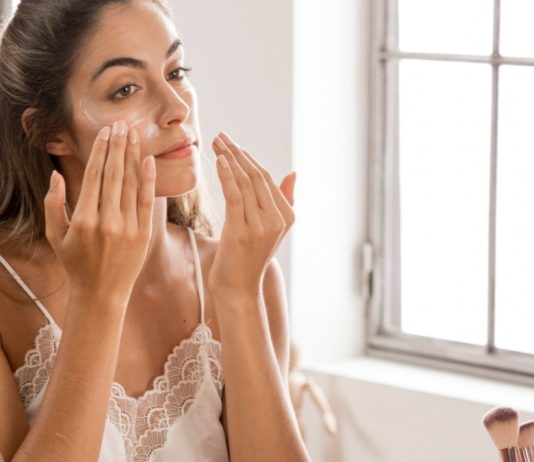 ¿Qué productos son imprescindibles en tu rutina de skincare? Conoce los productos de skincare clave para tu rutina