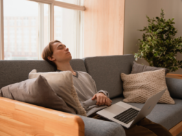 ¿Cómo Ayuda la Melatonina con el Jet Lag y el Trabajo por Turnos? Cómo ayuda la melatonina con el jetlag y el trabajo por turnos