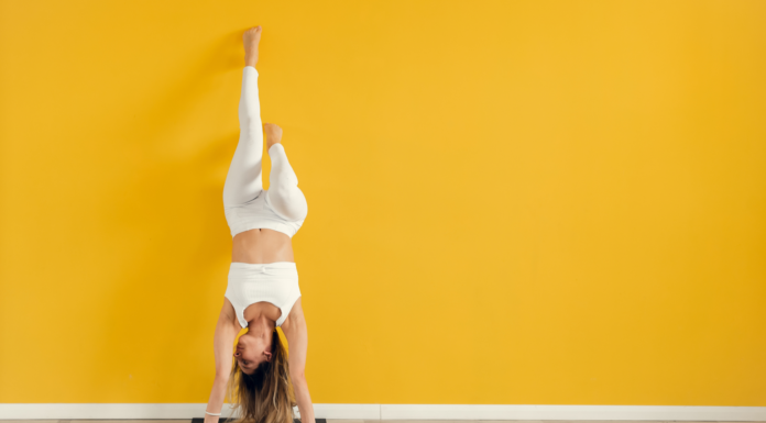 Pilates de pared en casa