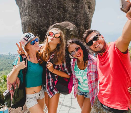 El reto de los 6 meses que te llevará de viaje con tus amigos como-ahorrar-en-cuentas-remuneradas-para-viajar-con-amigos